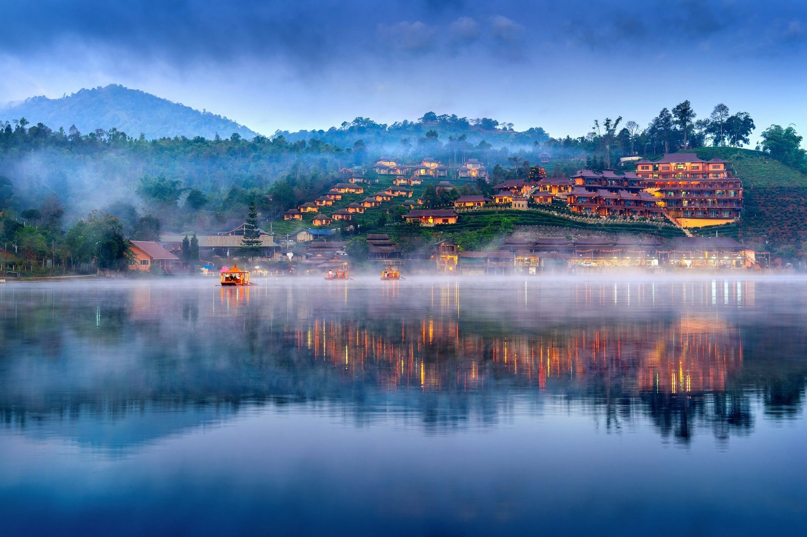 tourists-take-boat-ban-rak-thai-village-mae-hong-son-province-thailand-2048x1365